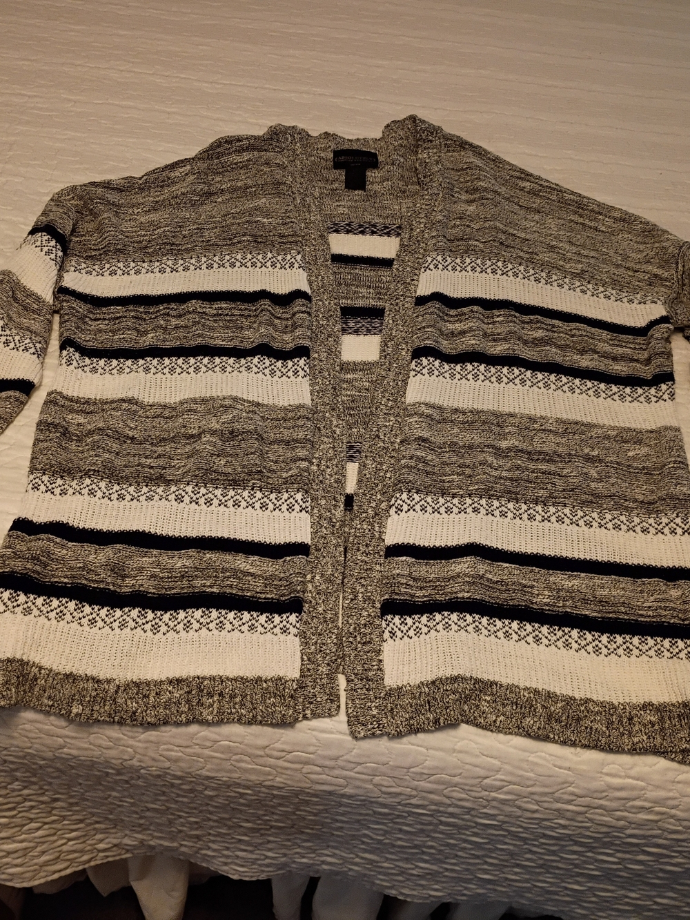 Absolutely Creative Worldwide Black & White Striped Open-Front Cardigan